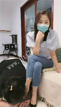 kcxr0rq05cc.jpg