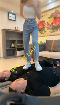 4pgiz0j2hf0.jpg