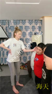 4gifnoo2hjn.jpg