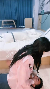 qh3mdrjrixi.jpg