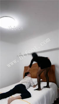 zqsgxaw5tko.jpg