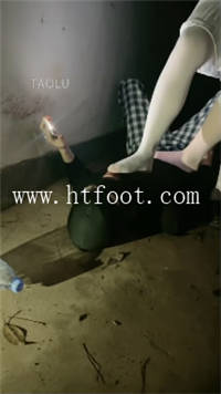 hs5fr0wpci4.jpg