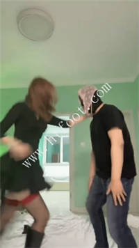 x2tgji5cuxt.jpg