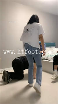 wult13ffp23.jpg