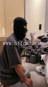 t4yc03lhq00.jpg