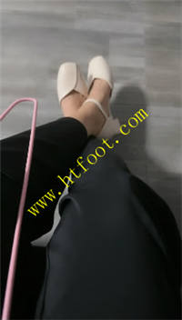 tuet1jbvj2r.jpg