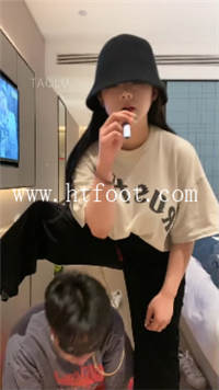 ra3bq33efg4.jpg