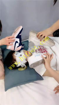 iar55pixe01.jpg