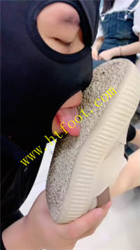 hvnzcd3coqj.jpg