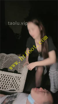 p03brkycsvp.jpg