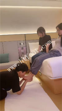 rjtnafcjzs5.jpg