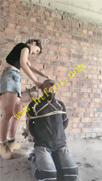 wuk1meb05ly.jpg