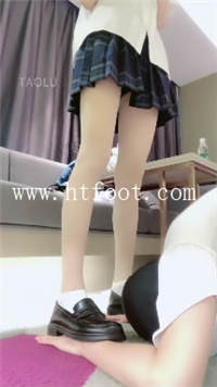 12l445g0fmm.jpg