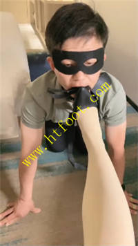 4nqmsakllmz.jpg