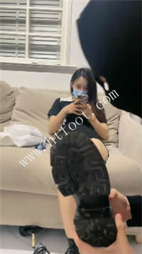 mkn2scwdmrv.jpg