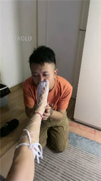 qhcn54dqqrp.jpg
