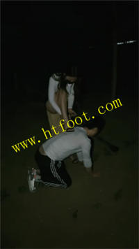xg2lbhttm52.jpg