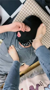 aq1ih4shbnz.jpg
