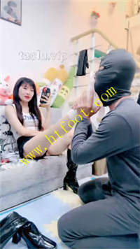 xe02kwc0451.jpg
