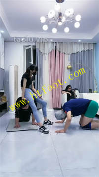 xuzq1kszme2.jpg