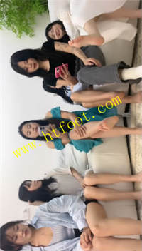 yl532eoaw35.jpg