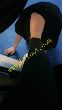01iqi1hr340.jpg