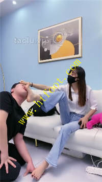ip44do5jsdb.jpg