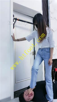 u2mbu0yin0s.jpg