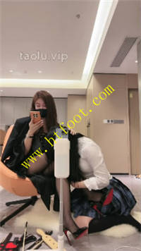 v005gx1yi3y.jpg