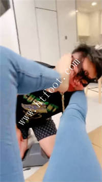 aq1vn0qi5aq.jpg