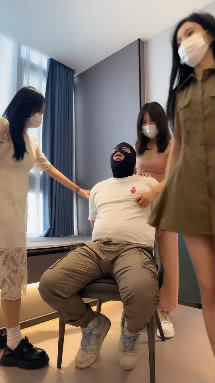 5a2ifnyeiyv.jpg