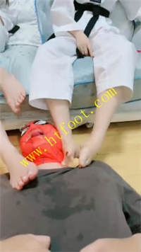 asa1ce3ob4p.jpg