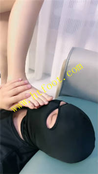 titbootw3an.jpg