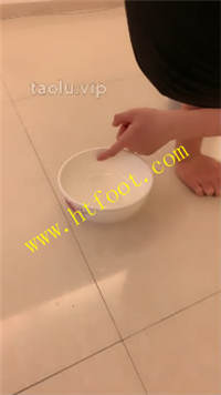 epm0c4zbv23.jpg