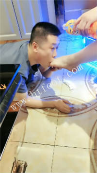 qlx2rcyz2qg.jpg