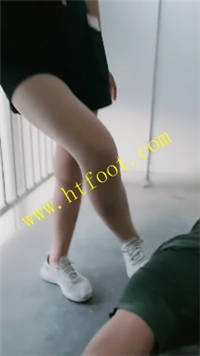 yib524ymtf0.jpg