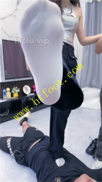 lycul4hd1p2.jpg