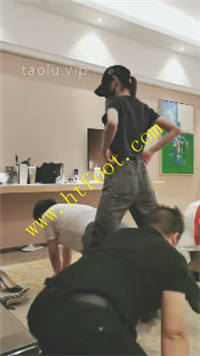 s55h0bo22pc.jpg