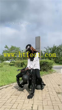 kx5g2isf3j1.jpg