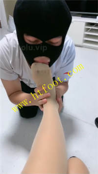 yx5bauxrkf3.jpg