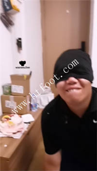 01uboimgrb0.jpg