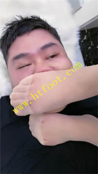 hjkvs45iv3w.jpg