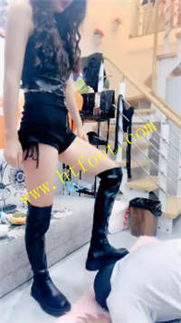 nekyjuracq5.jpg
