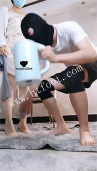 0abhi31h4cd.jpg