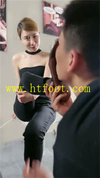 bct4axg1flp.jpg
