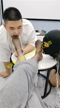 vupgoy4nr2r.jpg