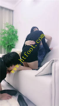1wlrqnpa23d.jpg