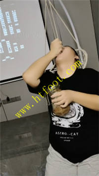 wtqm2aj0bnx.jpg