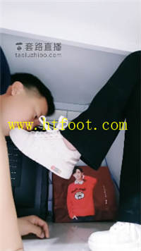 qcny5pwai2r.jpg