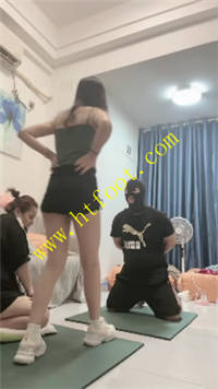 e02px4tuze1.jpg